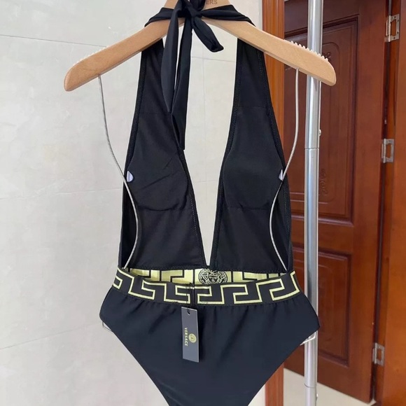 Bikini Versace - Picture 7 of 15